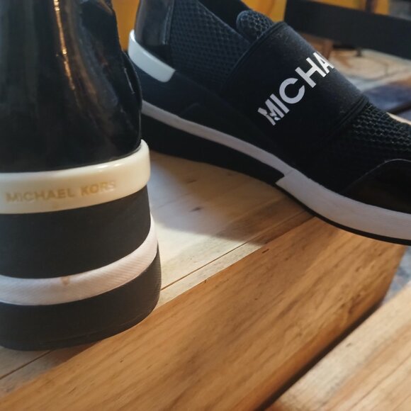 Michael Kors Felix Scuba and Mesh Sneaker Size 8 - Picture 7 of 9